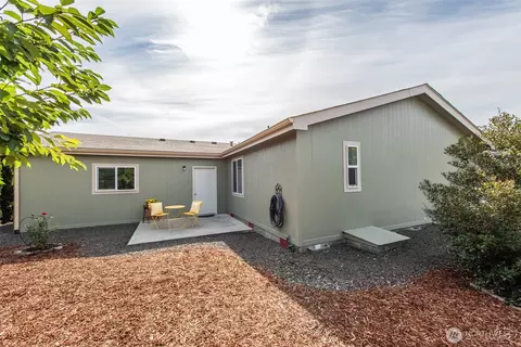Exterior - 718 W Heritage Loop, Sequim, WA 98382 photo 7 of 10
