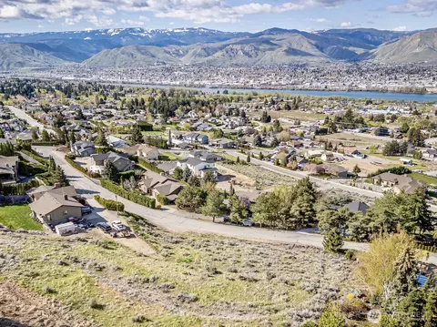 0 Mountain View Dr, East Wenatchee, WA 98802