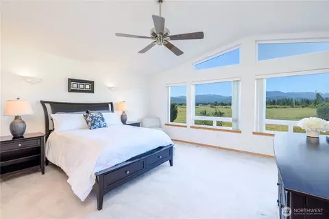 Bedroom - 141 Kiwi Ln, Sequim, WA 98382 photo 2 of 6
