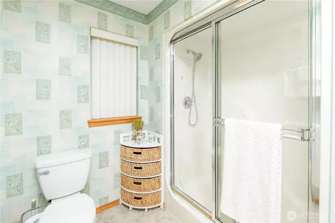 Bath - 141 Kiwi Ln, Sequim, WA 98382 photo 2 of 3