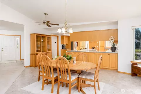 Dining - 141 Kiwi Ln, Sequim, WA 98382 photo 3 of 3