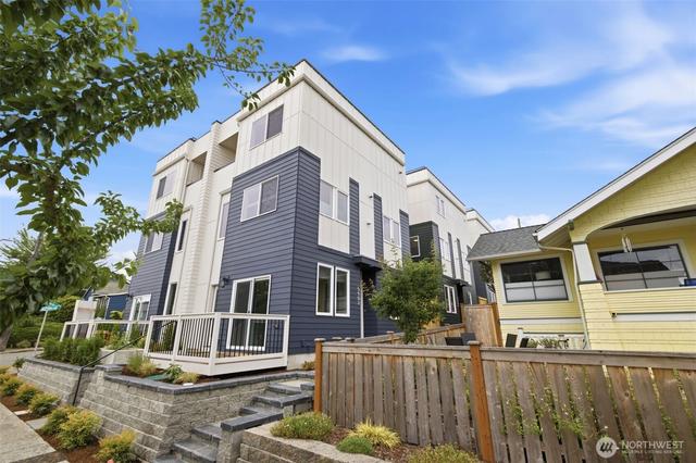 5906 42nd Ave SW, Seattle, WA 98136