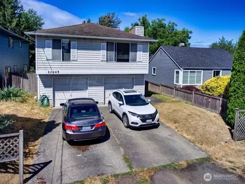 10245 42nd Ave SW, Seattle, WA 98146