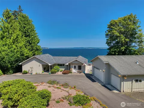 131 S Bay Way, Port Ludlow, WA 98365