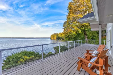131 S Bay Way, Port Ludlow, WA 98365