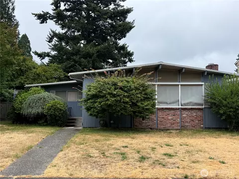 6024 33rd Ave NE, Seattle, WA 98115