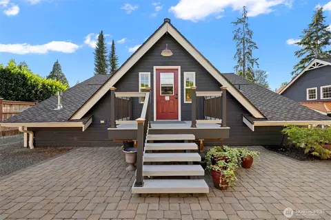 Exterior - 24229 7th Ave Se Ave SE, Bothell, WA 98021 photo 9 of 9