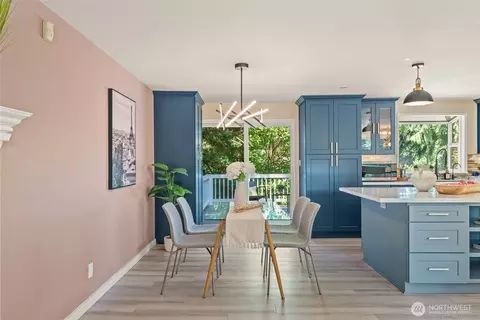 Dining - 10614 NE 149th St, Bothell, WA 98011 photo 1 of 1