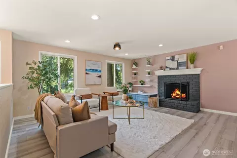 Living - 10614 NE 149th St, Bothell, WA 98011 photo 1 of 3