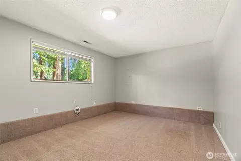 Bedroom - 10614 NE 149th St, Bothell, WA 98011 photo 3 of 3