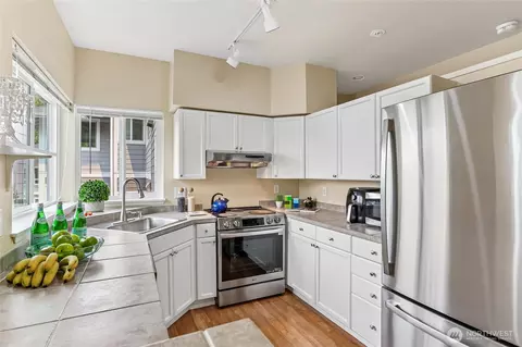 Kitchen - 3924 243rd Pl SE #G-203, Bothell, WA 98021 photo 1 of 3