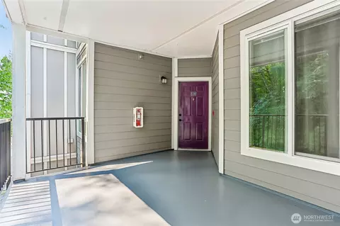 Exterior - 3924 243rd Pl SE #G-203, Bothell, WA 98021 photo 3 of 10