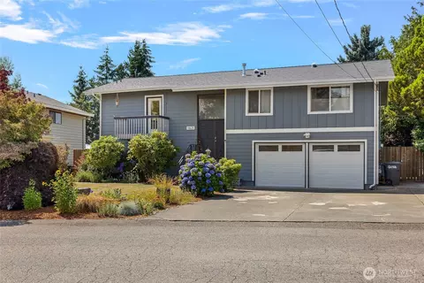 11621 19th Ave SW, Burien, WA 98146