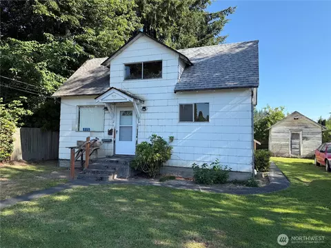 915 Greenleaf Ave, Burlington, WA 98233