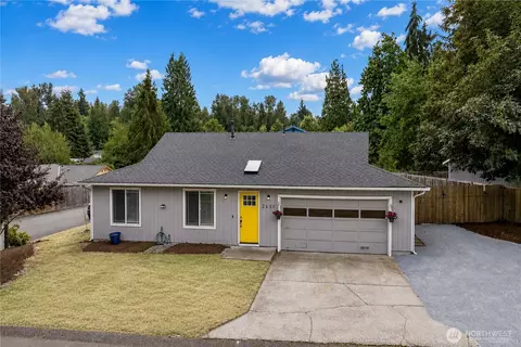 2630 Mt Mckinley Ct, Puyallup, WA 98374