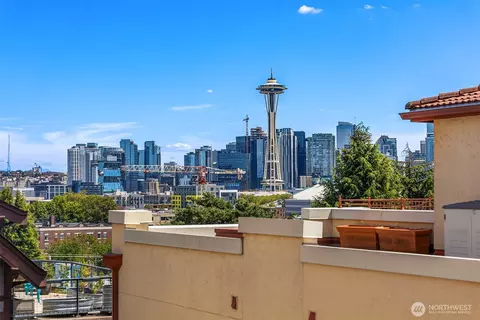371 W Olympic Pl, Seattle, WA 98119