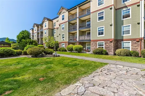 690 32nd St #B301, Bellingham, WA 98225