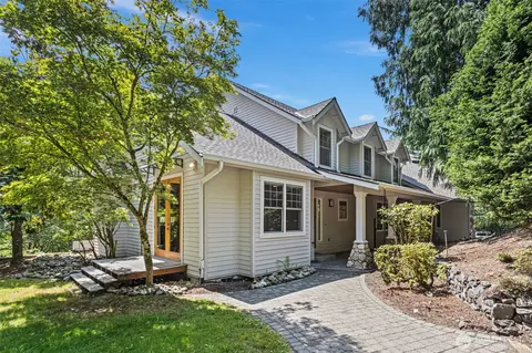 16430 266th Ave SE, Issaquah, WA 98027
