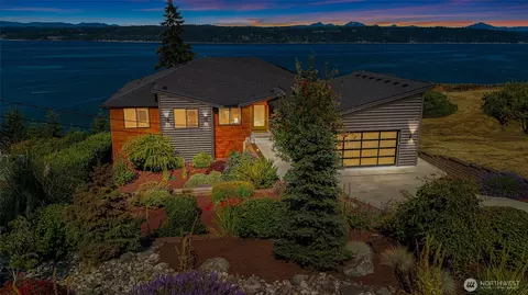 2885 Newell Rd, Camano Island, WA 98282