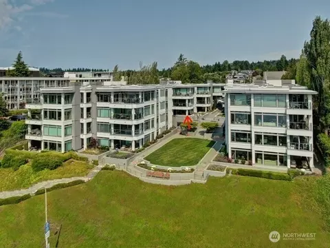 225 2nd St S #A2, Kirkland, WA 98033