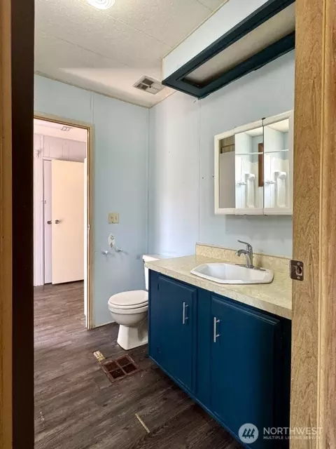 Bath - 260 E Olympic Dr, Grapeview, WA 98546 photo 1 of 3