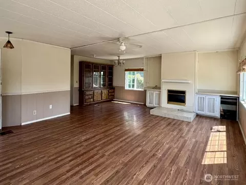 Living - 260 E Olympic Dr, Grapeview, WA 98546 photo 2 of 3