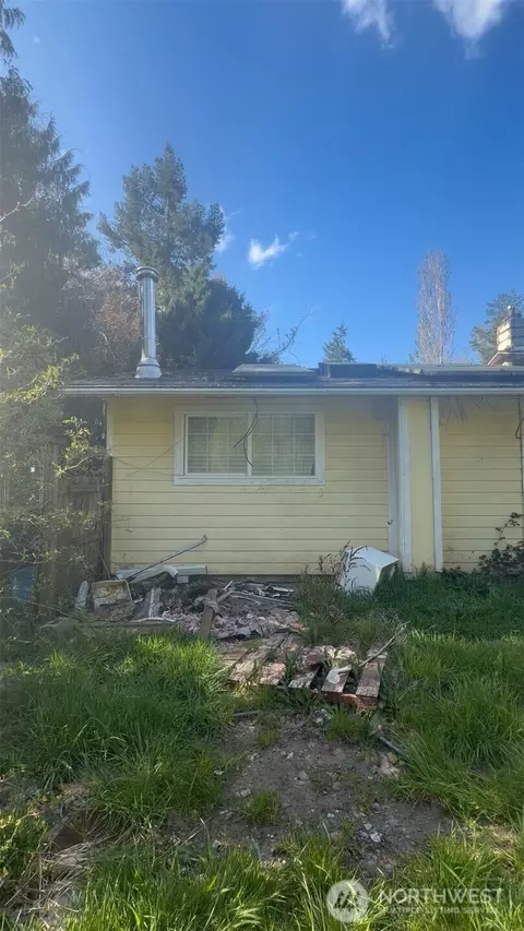 5842 137th Ave SW, Rochester, WA 98579