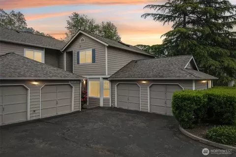 7226 NE 171st Ln, Kenmore, WA 98028
