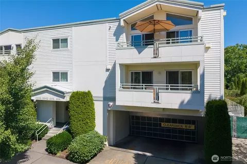 6300 32nd Ave NW #302, Seattle, WA 98107
