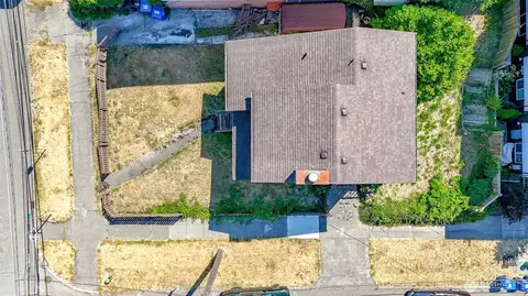 View/Area - 1601 E Alder St, Seattle, WA 98122 photo 2 of 3