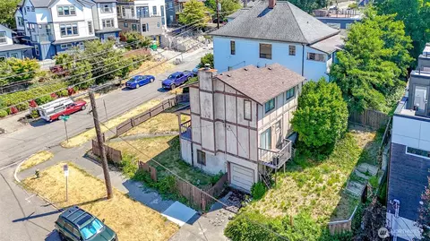 View/Area - 1601 E Alder St, Seattle, WA 98122 photo 1 of 3