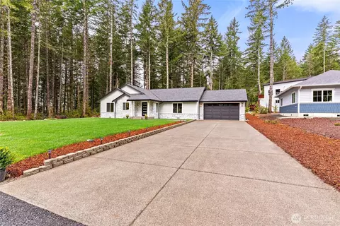 Exterior - 850 E Vine Maple Ln, Union, WA 98592 photo 2 of 7