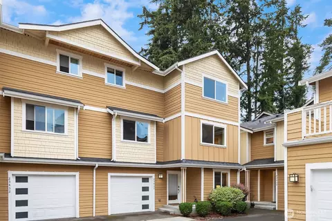 23432 55th Ave W #B, Mountlake Terrace, WA 98043