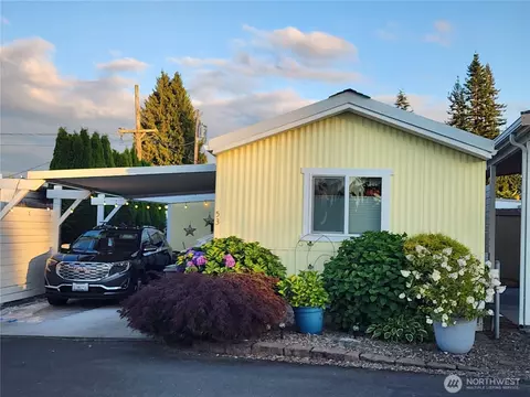 18501 52nd Ave W #53, Lynnwood, WA 98037