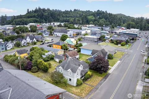 View/Area - 231 Spruce St, Ilwaco, WA 98624 photo 3 of 8