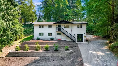 17825 65th Dr NW, Stanwood, WA 98292