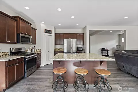 Kitchen - 722 Williams St NW, Orting, WA 98360 photo 2 of 5