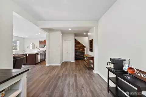Entry Way - 722 Williams St NW, Orting, WA 98360 photo 2 of 2