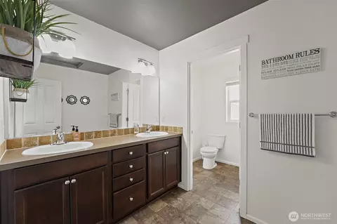 Bath - 722 Williams St NW, Orting, WA 98360 photo 4 of 4