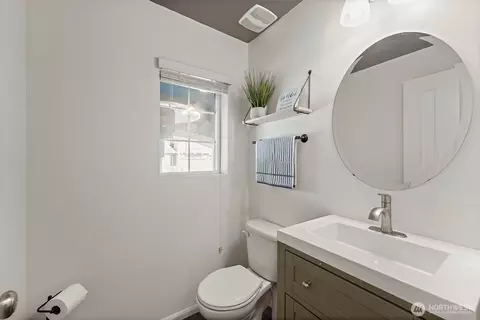 Bath - 722 Williams St NW, Orting, WA 98360 photo 1 of 4