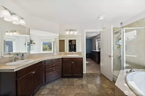 Bath - 722 Williams St NW, Orting, WA 98360 photo 2 of 4