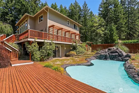 4997 SW Old Clifton Rd, Port Orchard, WA 98367