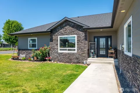 10316 Road 59 NE, Moses Lake, WA 98837