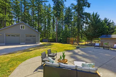 Exterior - 20913 22nd Ave E, Spanaway, WA 98387 photo 6 of 11