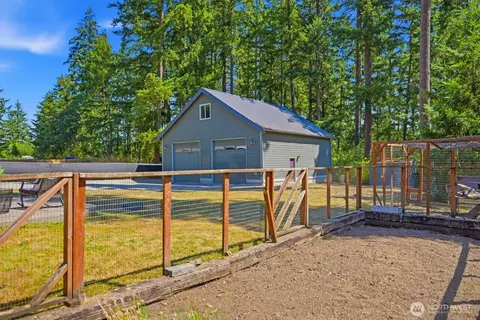 Exterior - 20913 22nd Ave E, Spanaway, WA 98387 photo 9 of 11