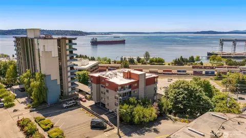 507 W Mercer St #401, Seattle, WA 98119