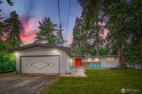 11502 93rd Ave SW, Lakewood, WA 98498