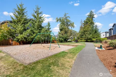 Exterior - 22324 44th Dr SE, Bothell, WA 98021 photo 4 of 4