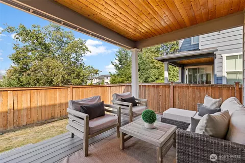 Exterior - 22324 44th Dr SE, Bothell, WA 98021 photo 2 of 4