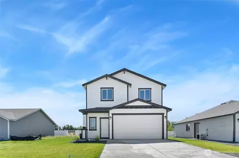 4247 W Sandy Ct, Moses Lake, WA 98837